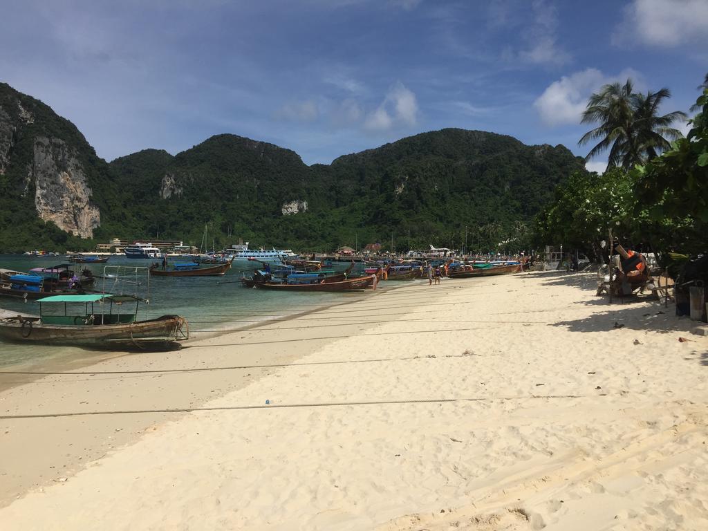 Banthai P.P. Hotel Phi Phi Don Exterior photo