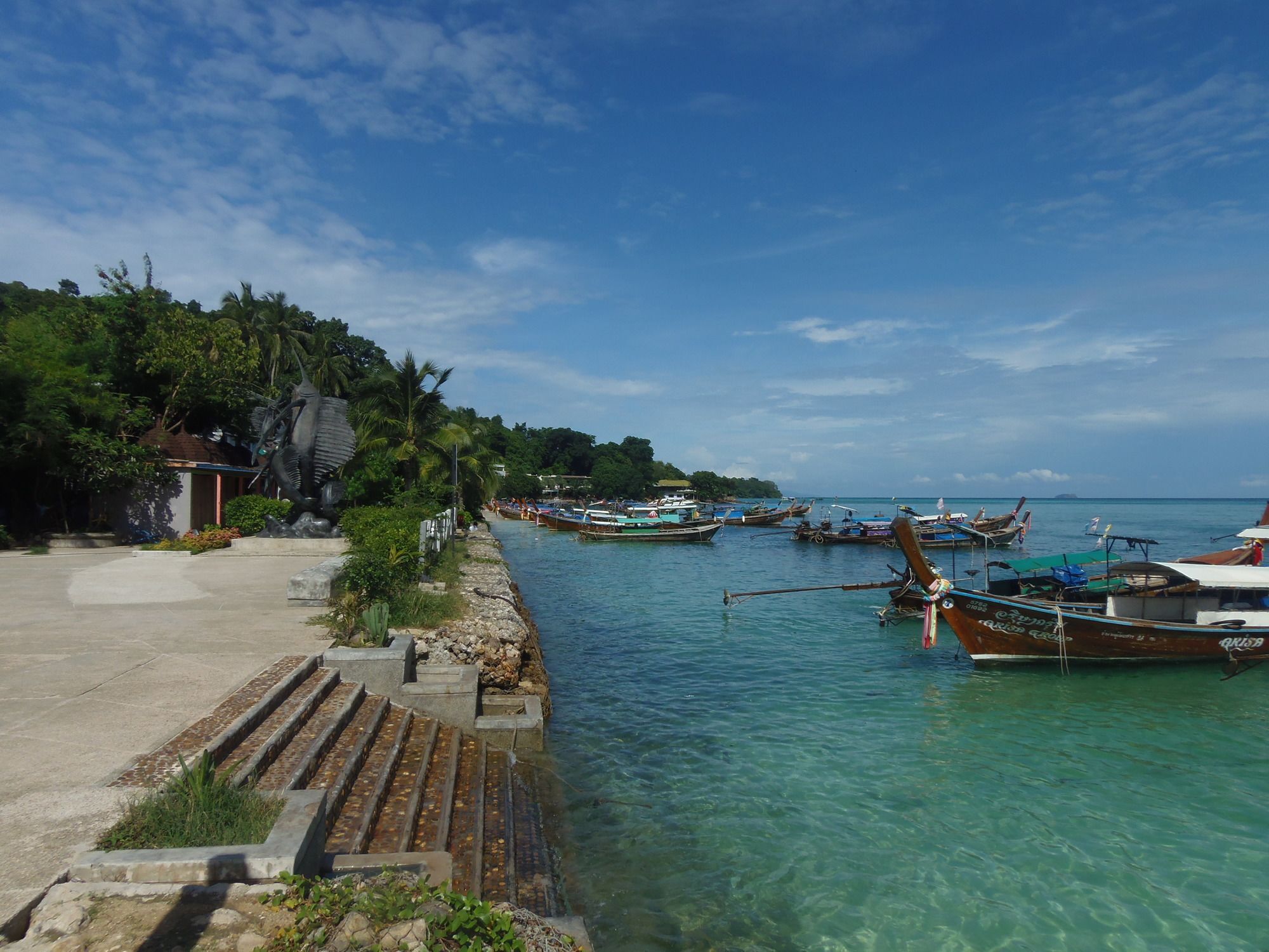 Banthai P.P. Hotel Phi Phi Don Exterior photo